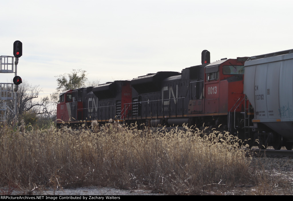 CN 8820 8013